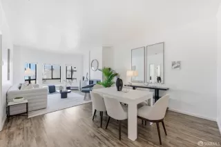 Photo #3: 426120053 Listing