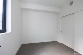 Photo #3: 426120326 Listing 