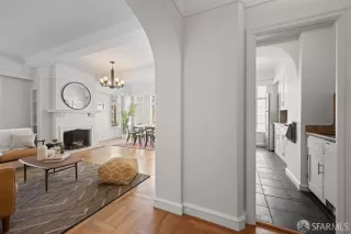 Photo #6: 426120444 Listing 