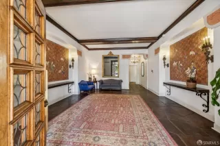 Photo #2: 426120470 Listing 