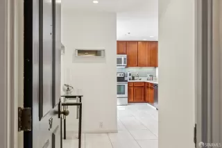 Photo #4: 426120491 Listing 