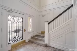 Photo #2: 426120506 Listing