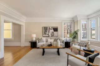 Photo #6: 426120506 Listing