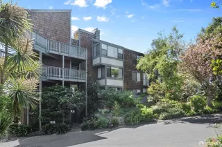Photo #1: 426120907 Listing 