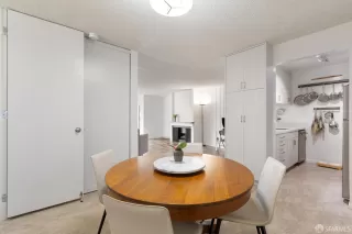 Photo #4: 426120907 Listing 