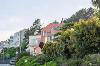 Photo #2: 426120930 Listing