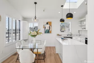 Photo #6: 426120930 Listing