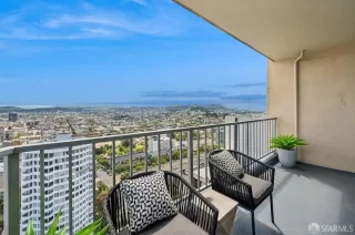 Photo #5: 426121063 Listing 