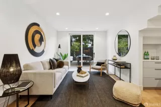 Photo #2: 426121073 Listing 