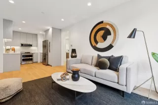 Photo #6: 426121073 Listing 