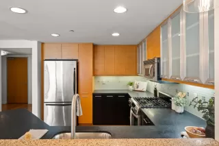 Photo #5: 426121120 Listing 