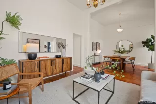 Photo #2: 426121171 Listing 
