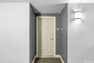 Photo #3: 426121922 Listing 