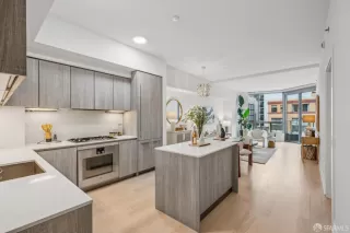 Photo #3: 426121930 Listing 