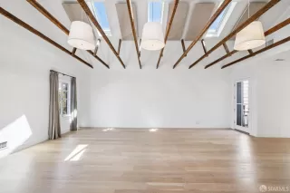 Photo #3: 426122327 Listing 