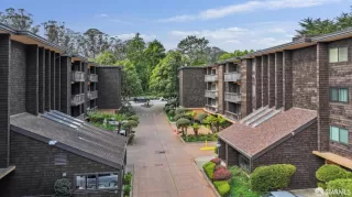 Photo #4: 426122356 Listing 