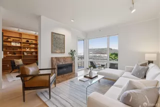 Photo #3: 426122521 Listing 