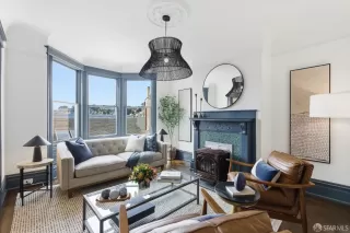 Photo #1: 426122529 Listing 