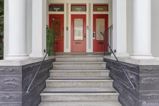 Photo #3: 426122529 Listing 