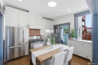 Photo #6: 426122529 Listing 