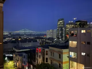 Photo #2: 426122536 Listing 