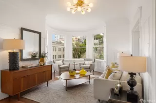 Photo #4: 426122536 Listing 