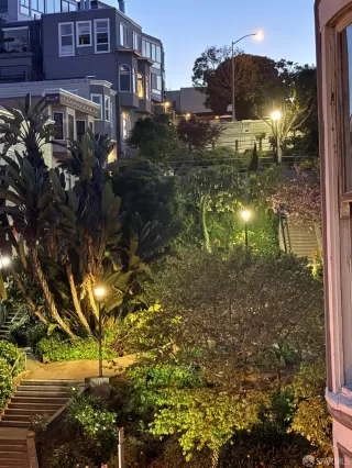 Photo #5: 426122536 Listing 