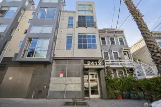 Photo #2: 426122771 Listing