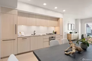 Photo #4: 426123112 Listing 