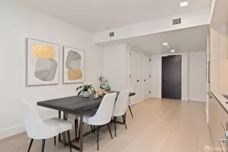 Photo #5: 426123112 Listing 