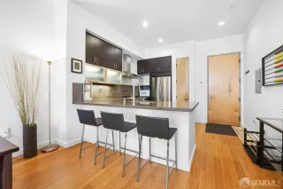 Photo #4: 426123175 Listing 