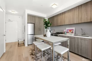 Photo #4: 426123291 Listing 