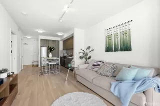 Photo #6: 426123291 Listing 