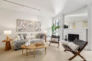 Photo #2: 426123339 Listing 