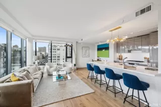 Photo #5: 426123540 Listing 