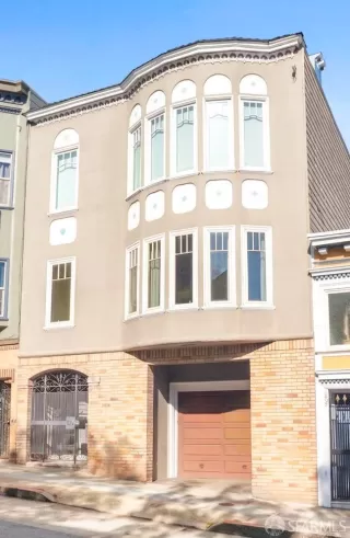 Photo #2: 426123679 Listing 