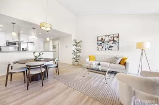 Photo #4: 426123825 Listing 