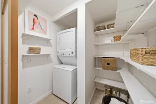 Photo #3: 426124394 Listing 