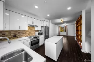 Photo #2: 426124442 Listing 