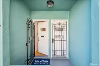 Photo #3: 426124591 Listing 