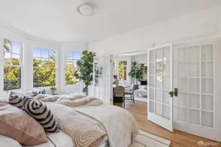 Photo #6: 426124602 Listing 