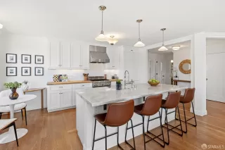 Photo #4: 426124658 Listing 