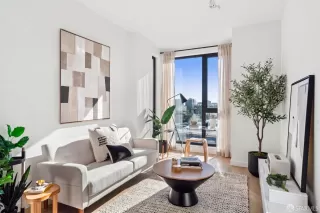 Photo #4: 426124679 Listing 