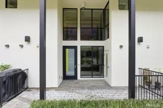 Photo #3: 426124717 Listing 