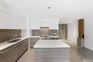 Photo #5: 426124717 Listing 