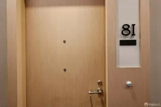 Photo #2: 426124736 Listing 