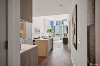 Photo #3: 426124736 Listing 