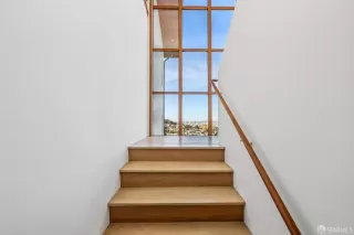 Photo #3: 426124774 Listing 