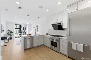 Photo #2: 426124805 Listing 