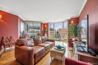 Photo #3: 426124981 Listing